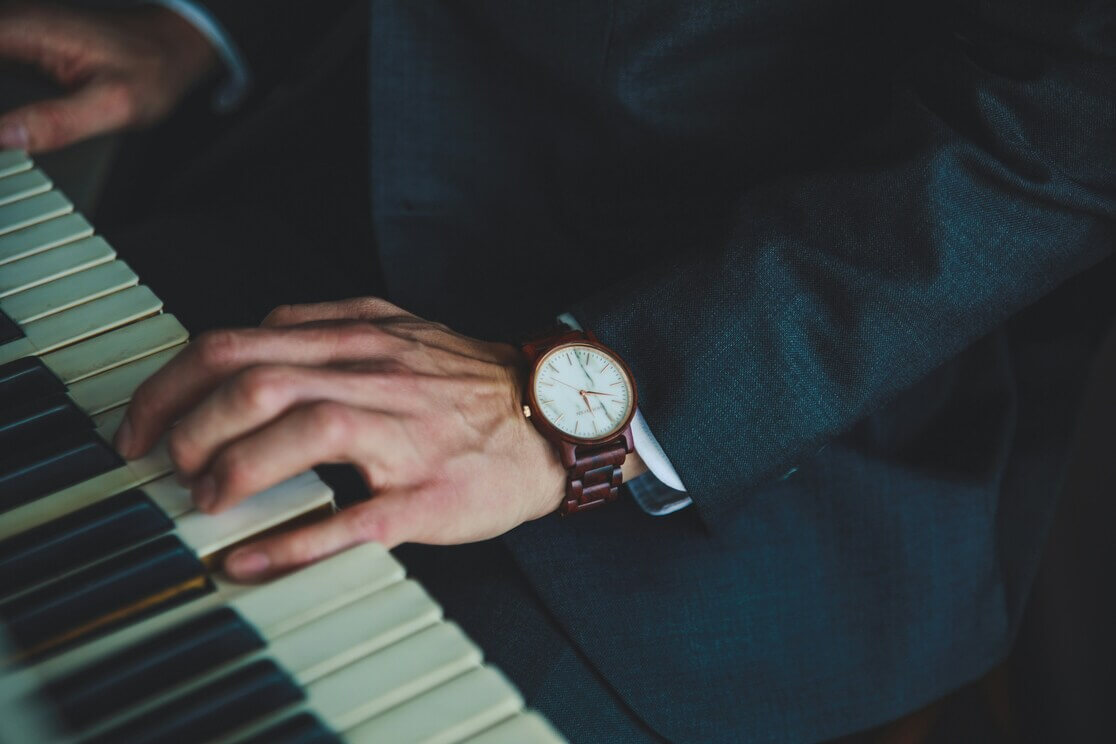 Música de piano en vivo durante un evento